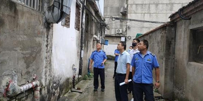 彭泽县一小区餐馆油烟扰居民 生态环境局责令餐馆维修油烟净化装置